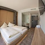 Rocket Velden 3*