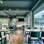 Rocket Velden Hotell
