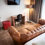 Rocket Velden Otel