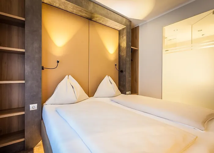 Hotel Rocket Velden 3*